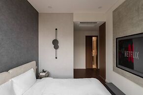 The Metropole - Horizon View Riverside