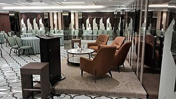 Hanric by Eight Continents Ikshana Luxe