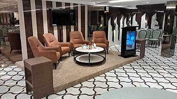 Hanric by Eight Continents Ikshana Luxe