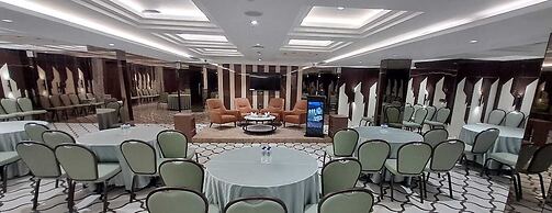 Hanric by Eight Continents Ikshana Luxe