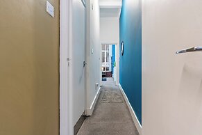 London Charm One-bed Apartment