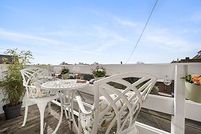 The Beacon, 2 bed Flat in Herne Bay With Parking