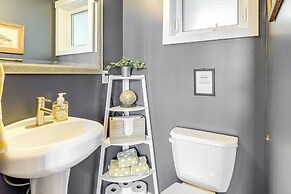 Bayfront Home w/ Private Beach in Poulsbo!