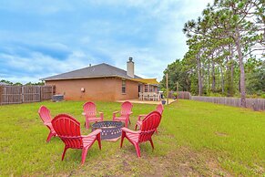Pensacola Home w/ Fire Pit, 7 Mi to Beaches!
