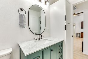 Glendale Home w/ Pool, Basketball + Bbq!