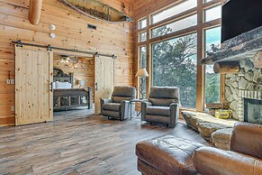 Patio, Hot Tub & Views: Cabin in Branson