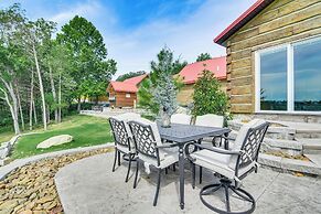 Patio, Hot Tub & Views: Cabin in Branson
