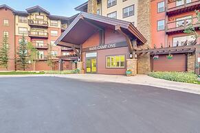 Ski-in/ski-out + Pool Access: Granby Ranch Gem