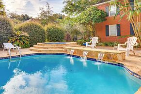 Pet-friendly Mobile Condo ~ 4 Mi to Downtown!