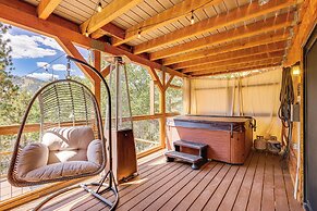 Mtn-view Cabin in Big Bear Lake: 1 Mi to Skiing!
