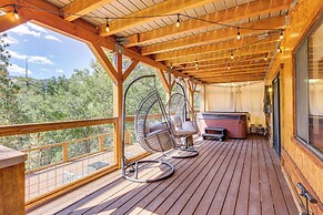 Mtn-view Cabin in Big Bear Lake: 1 Mi to Skiing!
