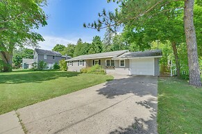 Gaylord Family Home: Walk to Shops & Restaurants!