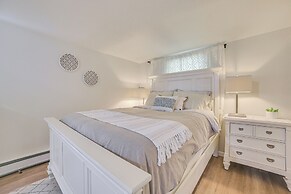 Gaylord Family Home: Walk to Shops & Restaurants!