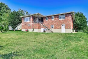 Watertown Home w/ Yard: 1 Mi to Echo Lake Park!