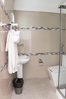 Christophers Apartments