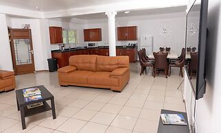 Christophers Apartments