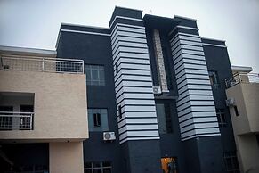 Tevom Hotel and Suites