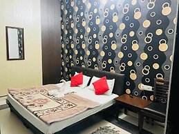 Goroomgo Ramneek Amritsar