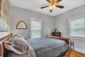 Charming 2br Hot Tub Getaway 2 Bedroom Home