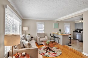 Colonial Village Retreat 2br 2 Bedroom Home