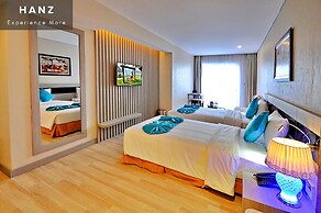 HANZ Business Suite Oceanus Condotel