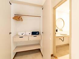 w Incredible 5BR House w Jacuzzi in El Poblado