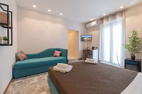 Suebi Central - Deluxe Rooms & Family Suites