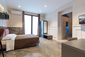 Suebi Central - Deluxe Rooms & Family Suites