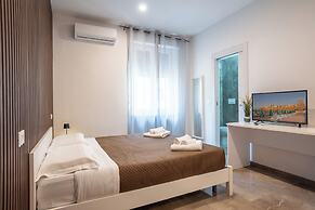 Suebi Central - Deluxe Rooms & Family Suites
