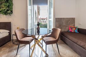 Suebi Central - Deluxe Rooms & Family Suites