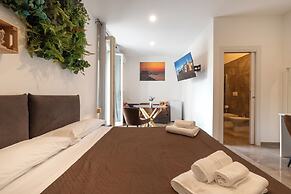 Suebi Central - Deluxe Rooms & Family Suites