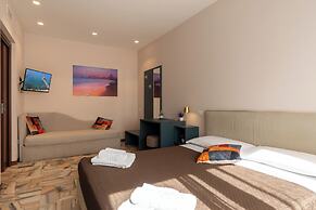 Suebi Central - Deluxe Rooms & Family Suites
