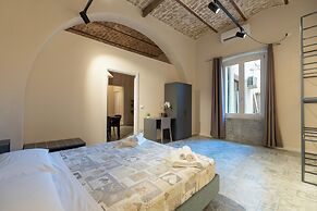 Suebi Central - Deluxe Rooms & Family Suites