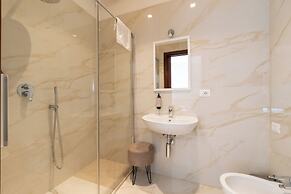 Suebi Central - Deluxe Rooms & Family Suites