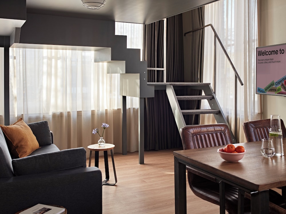YAYS Amsterdam Maritime by Numa