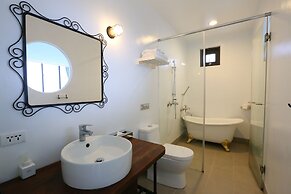 Whilom SeaShoreHotel