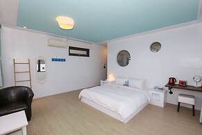 Whilom SeaShoreHotel