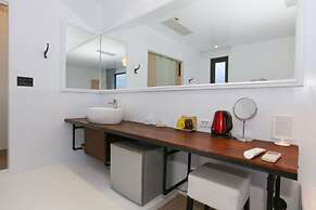 Whilom SeaShoreHotel