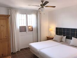 Apartamentos Turisticos La Mundial