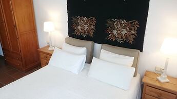 Apartamentos Turisticos La Mundial