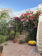 Apartamentos Turisticos La Mundial