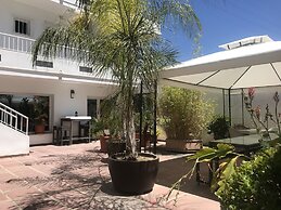 Apartamentos Turisticos La Mundial