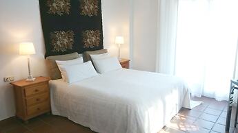 Apartamentos Turisticos La Mundial