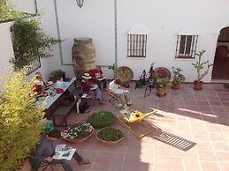 Apartamentos Turisticos La Mundial