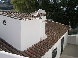 Apartamentos Turisticos La Mundial