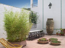 Apartamentos Turisticos La Mundial