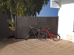 Apartamentos Turisticos La Mundial