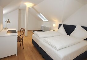 Acqua Strande Yachthotel & Restaurant