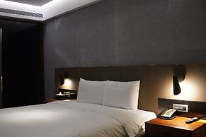 CHECK inn Taipei Nanjing