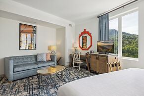 Dollywood's DreamMore Resort